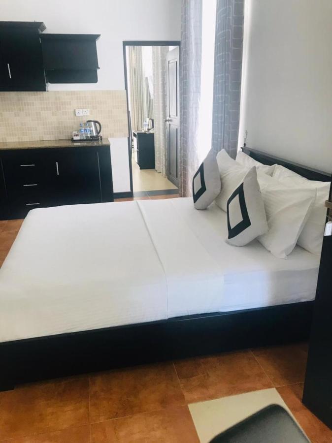 3R Resort Νεγκόμπο Εξωτερικό φωτογραφία