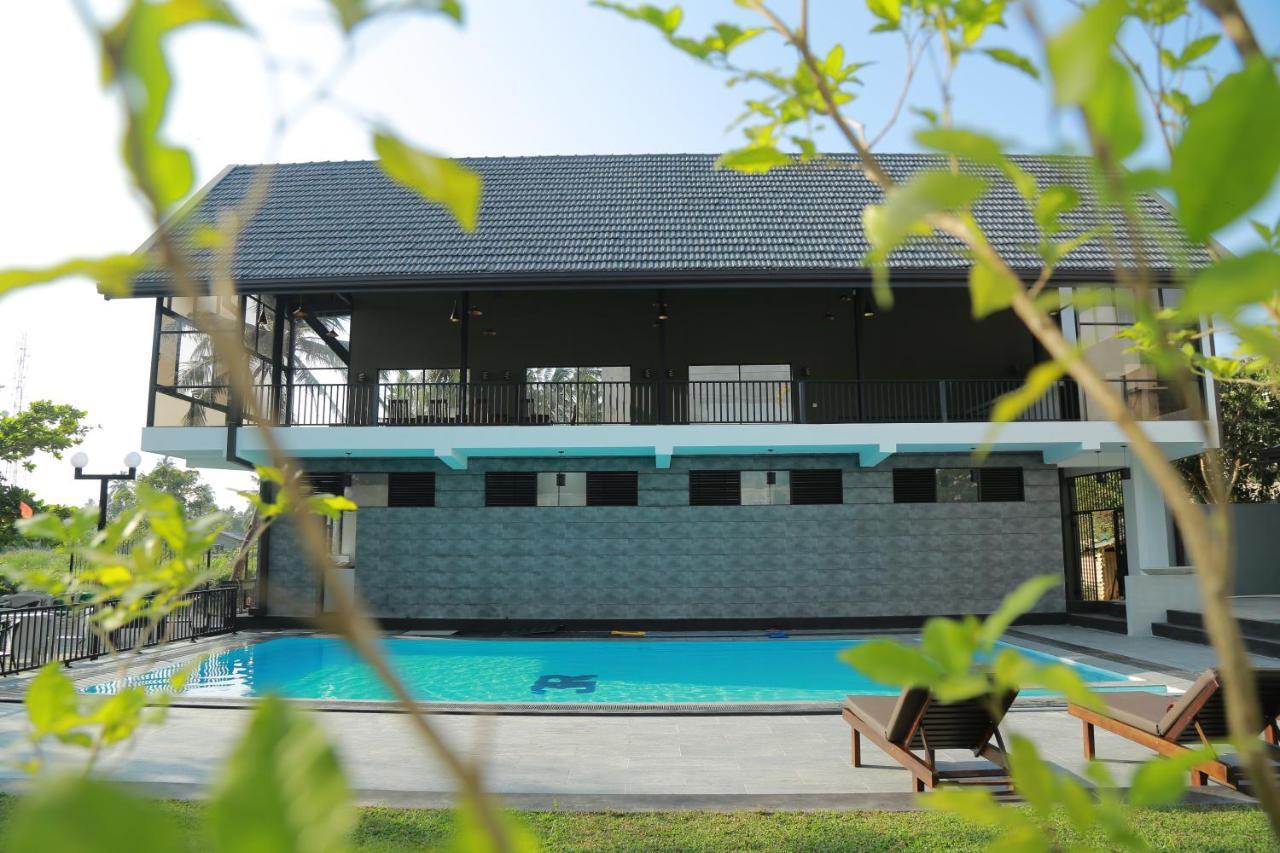 3R Resort Νεγκόμπο Εξωτερικό φωτογραφία