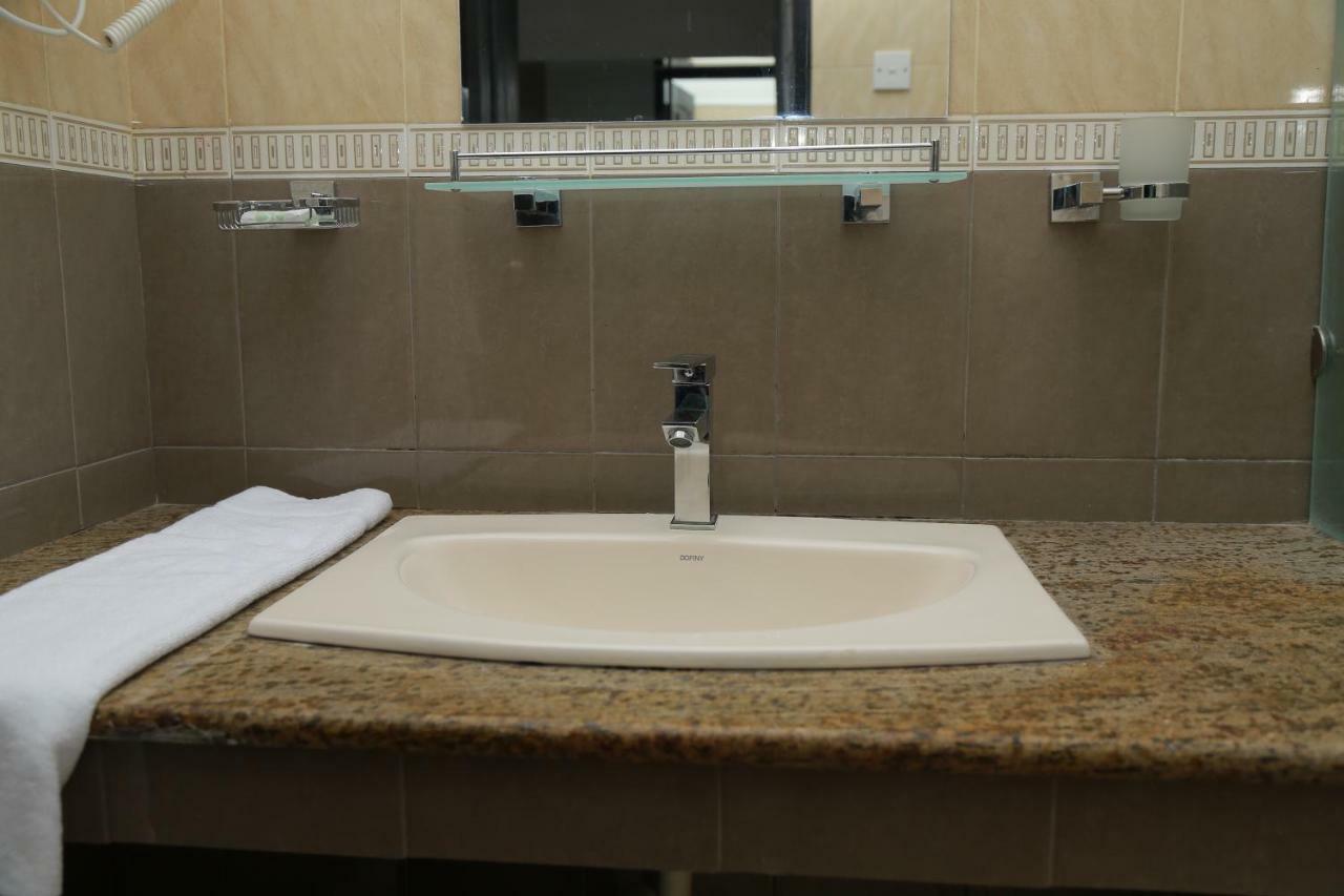 3R Resort Νεγκόμπο Εξωτερικό φωτογραφία