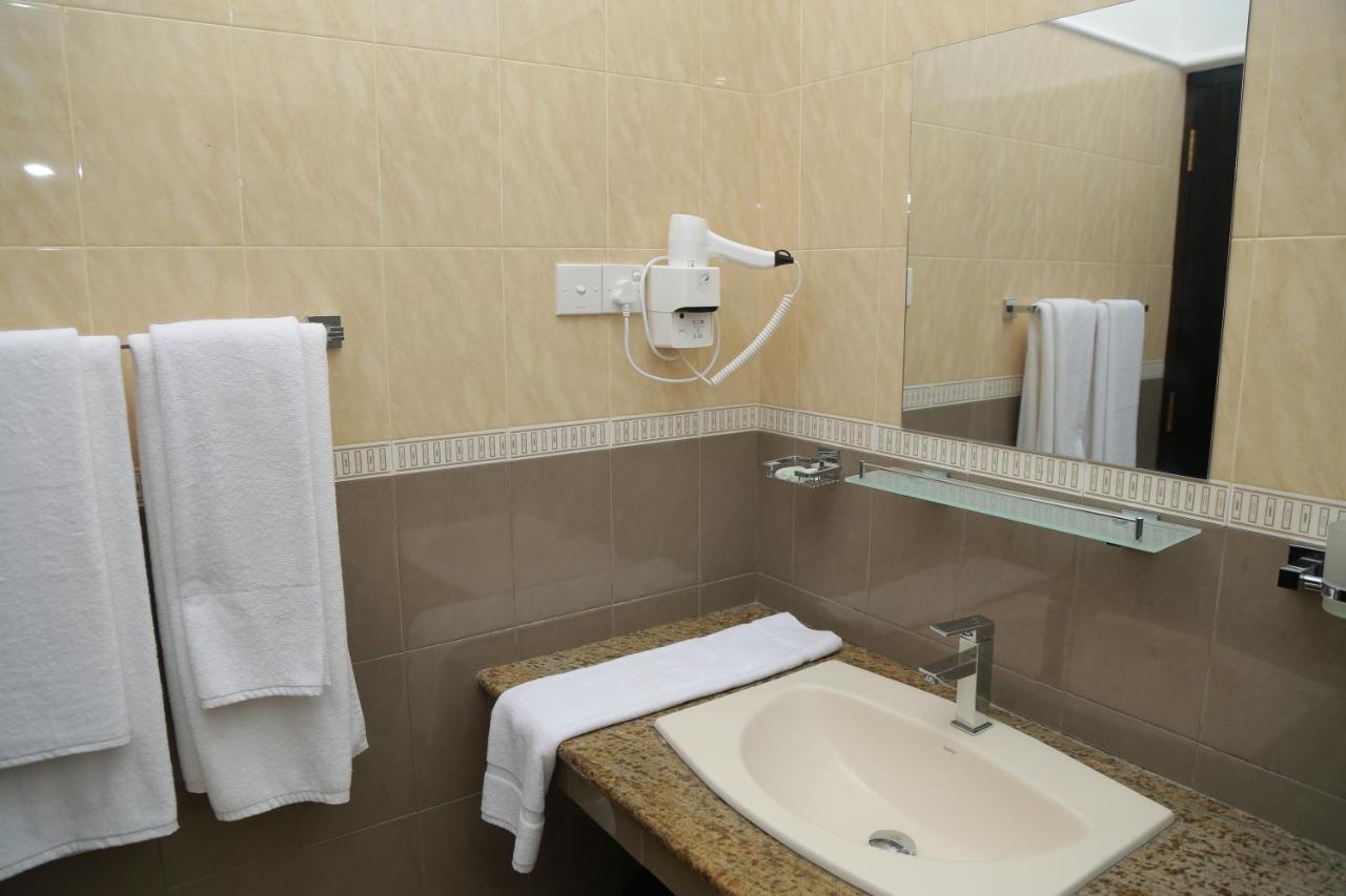 3R Resort Νεγκόμπο Εξωτερικό φωτογραφία